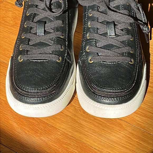 Billy Low Sneaker Wrap Around Zipper Black with White Sole Women's Size 6.5 - Picture 4 of 8